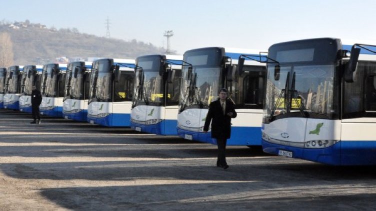 Новите автобуси. Снимка: БТА