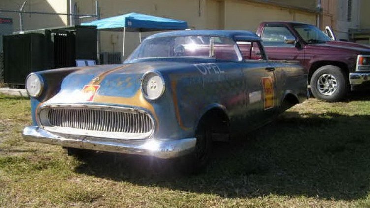 Снимкa: Greencarreports