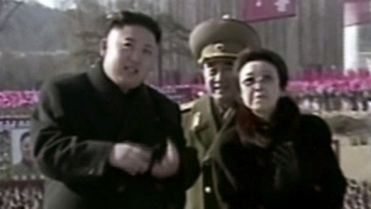 Ким Чен Ун с леля си, вдовицата на Джан Сон Тхек Снимка: БТА