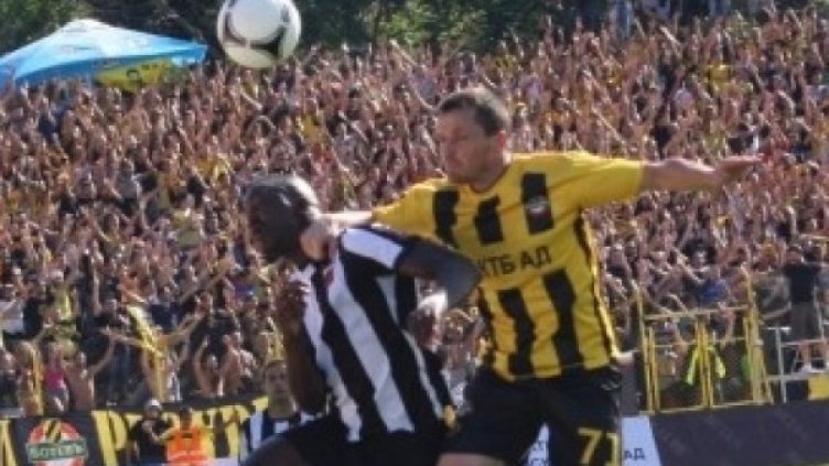 Борко Галчев (вдясно) отново ще заиграе в ЦСКА. Снимка: Булфото