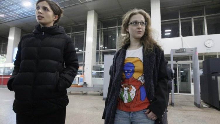 Надежда Толоконникова и Мария Альохина. Снимка: Reuters