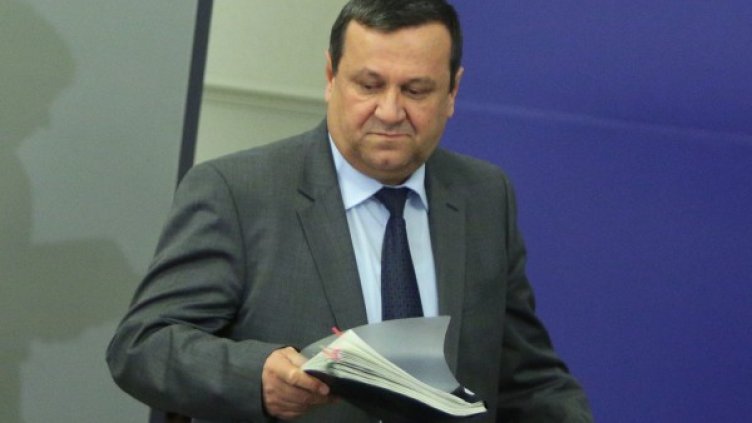 Социалният министър Хасан Адемов. Снимка: БТА