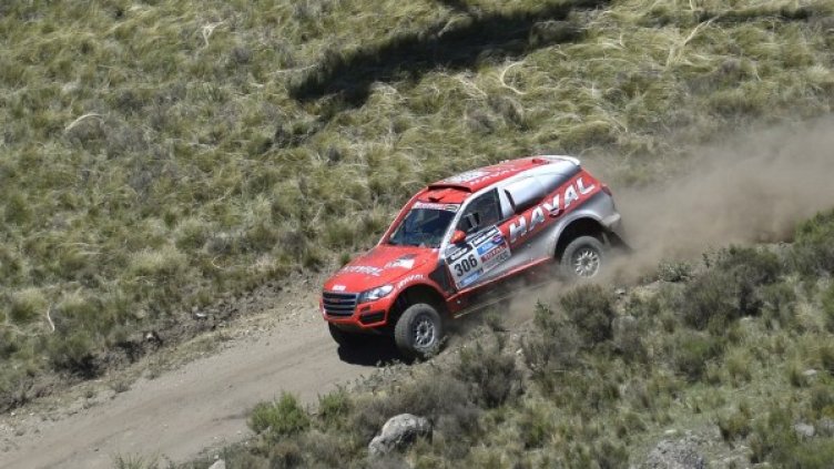 Победителят в първия етап от тазгодишното рали „Дакар” – Карлос Соуса с Great Wall Havall 7. Снимка: Ройтерс