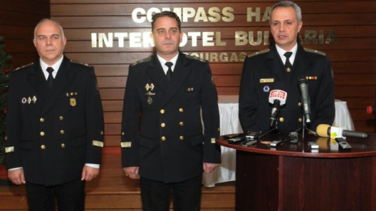 Представяне на отчета във Военноморската база. Снимка: Булфото