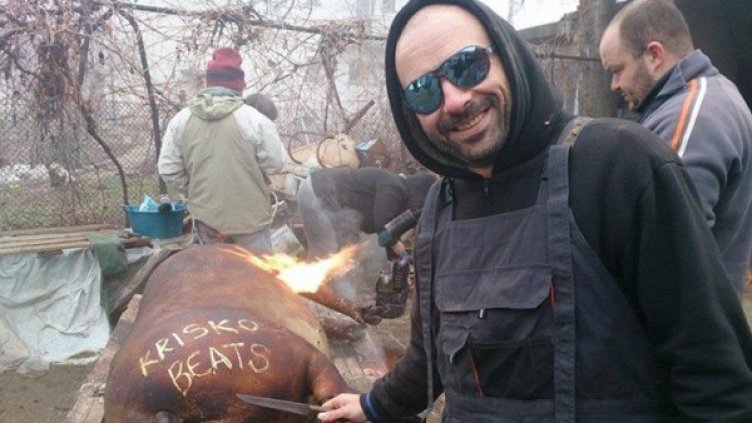 Спенс нападна Криско и с подобен фотос. Снимка: Facebook