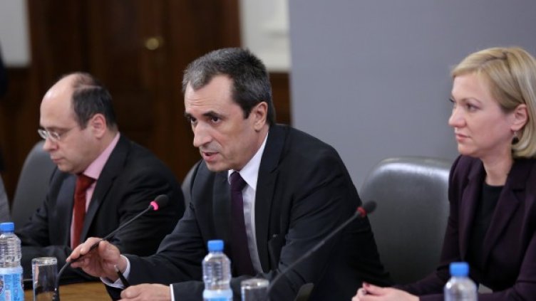 Премиерът Пламен Орешарски на среща с граждани и неправителствени организации. Снимка: БТА