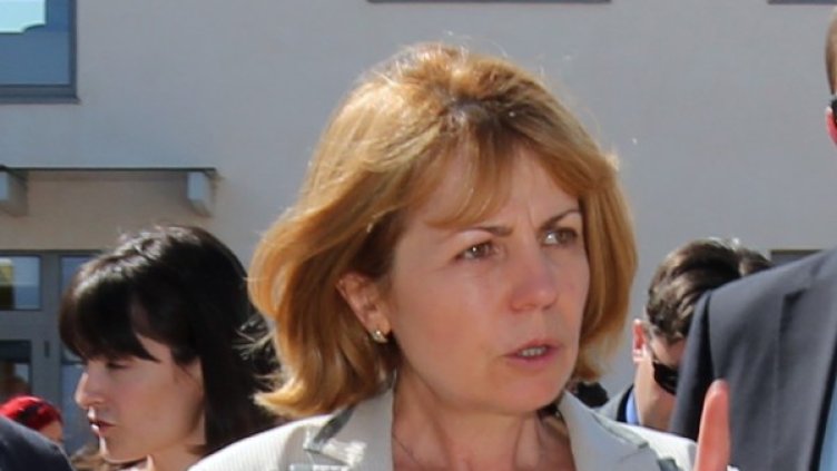 Кметът на София Йорданка Фандъкова увери, че засега не се налага да бъде обявена грипна ваканция. Снимка: БТА, архив