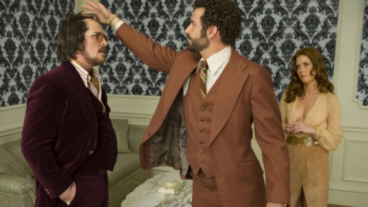 Прическите са от особено значение в "Американска схема. Снимка: Александра филмс