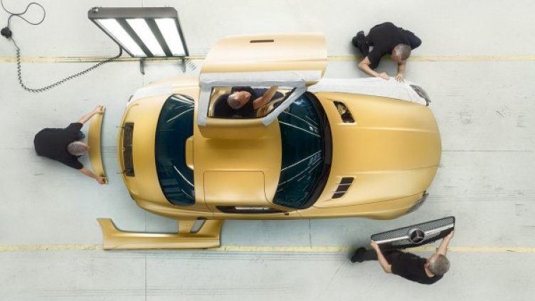 Първият изцяло разработен от AMG автомобил - SLS AMG. Снимка: Mercedes