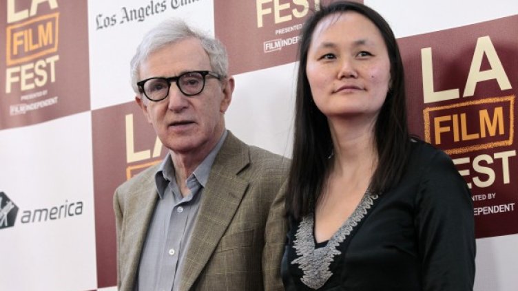 Уди Алън и съпругата му Сун-и Превин. Снимка: Reuters