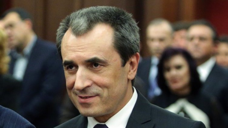 Орешарски връчи приз на АББ, шегува се с АБВ