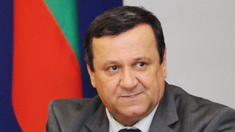 Министър Хасан Адемов. Архив: Булфото