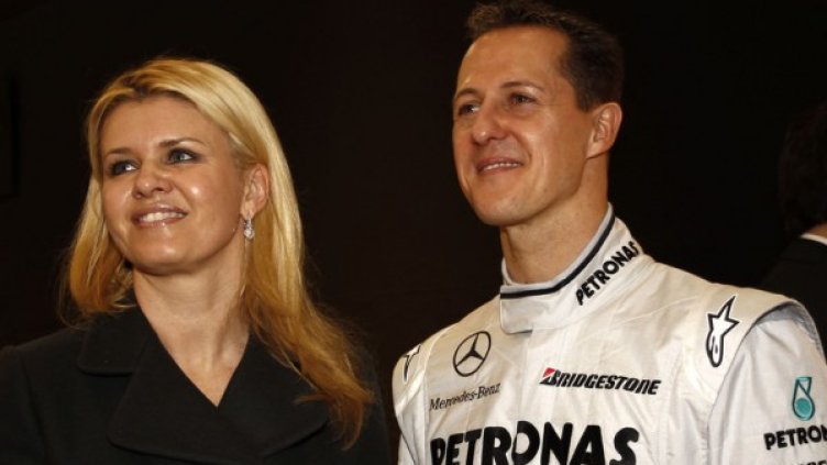 Щастливото семейство Шумахер. Снимка: Reuters