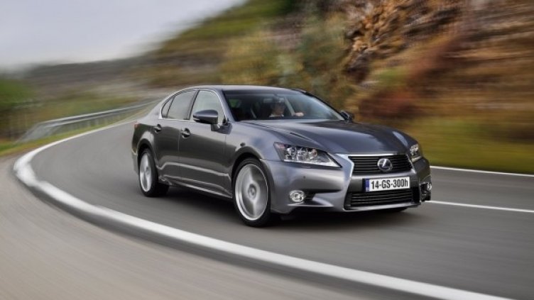 Lexus GS е лидер по надеждност при средно големите премиум автомобили. Снимка: Lexus
