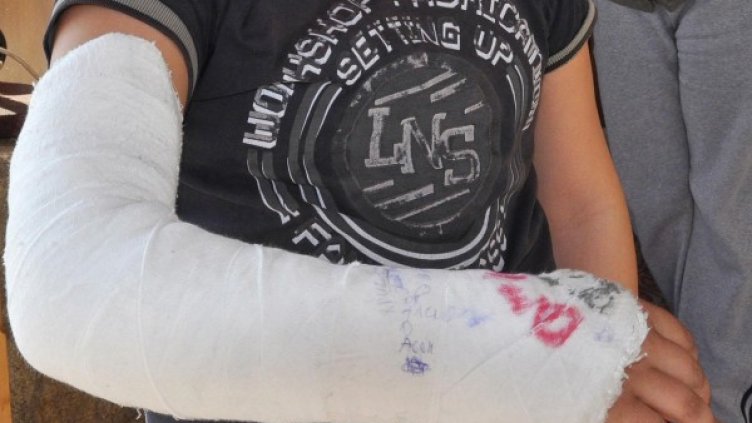 Пострадалото момче. Снимка: Булфото