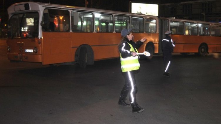 Част от старите автобуси отиват в историята. Снимка: архив, Булфото