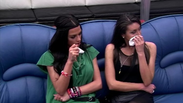 Бориса и Марина бършат сълзи по време на вечерята. Снимка: TV7