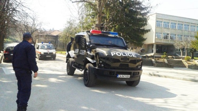 Операцията в Лясковец. Снимка, Архив: Булфото