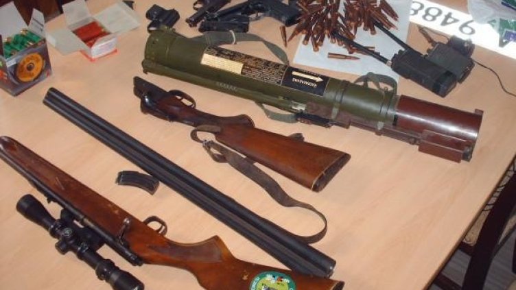 Незаконно оръжиие. Снимка, Архив Булфото