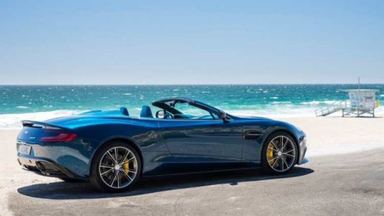 Най-новият модел на Aston Martin - Vanquish Volante. Снимка: Aston Martin