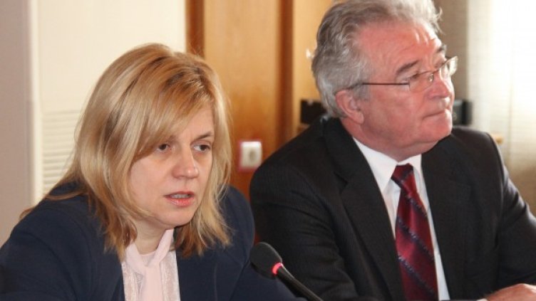 Министър Десислава Терзиева в Смолян. Снимка: БТА