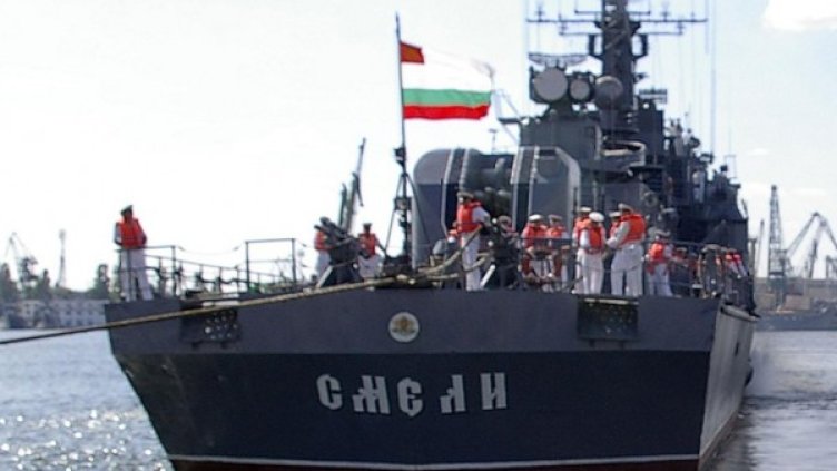 Фрегатата "Смели". Снимка: архив, Булфото