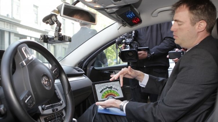 Демонстрация на новата електронна система. Снимка БТА