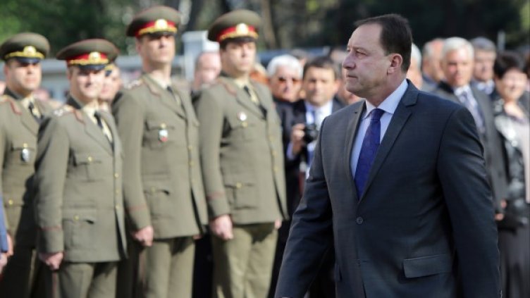 Ангел Найденов участва в тържественото честване на 102 години от създаването на Военна академия "Г. С. Раковски" . Снимка: БТА