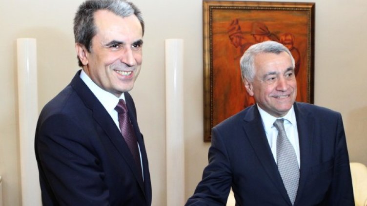 Премиерът Пламен Орешарски и министърът на енергетиката на Азербайджан Натиг Алиев. Снимка: БТА