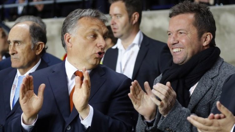 Виктор Орбан и Лотар Матеус на откриването на стадиона. Снимка: Reuters