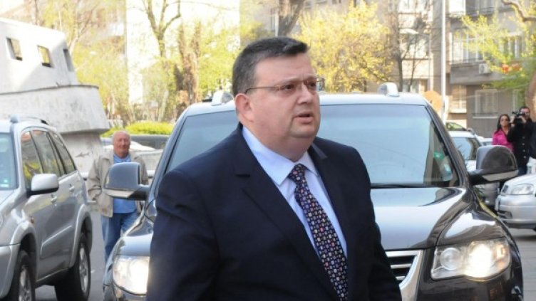 Сотир Цацаров съобщи, че са разпитани 81 свидетели по случая с Пенгезов. Снимка: Булфото, архив