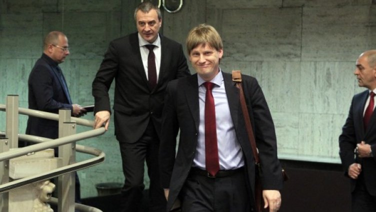 Министърът на вътрешните работи Цветлин Йовчев след среща с посланици. Снимка БТА