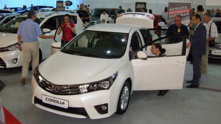 Toyota Corolla при световната си премиера на автосалона в София. Снимка: Automedia.bg