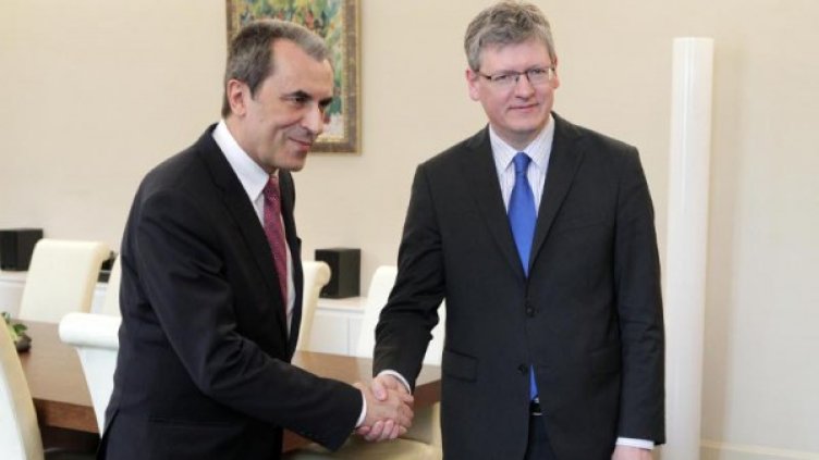 Пламен Орешарски и Ласло Андор Снимка: БТА