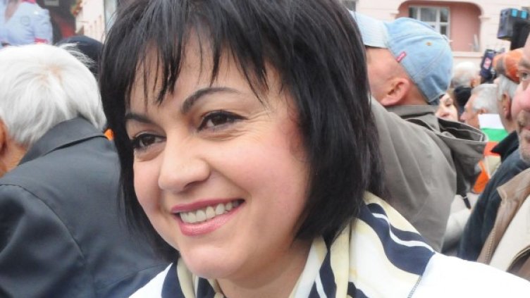 Корнелия Нинова. Снимка: архив, БулФото