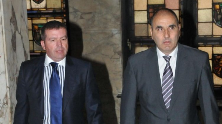 Цветанов и адвокат Менко Менков. Снимка: Булфото, архив