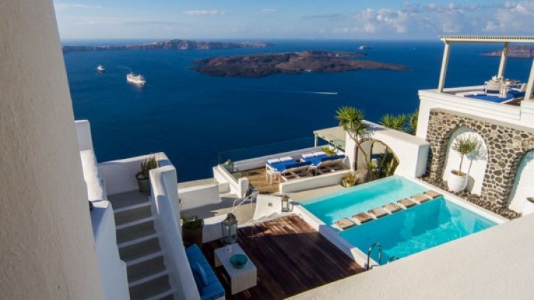 Снимка: iconicsantorini.com