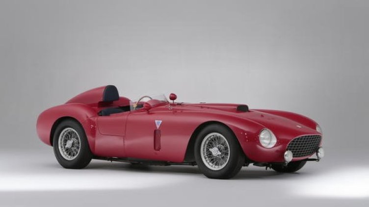 Снимка: Bonhams