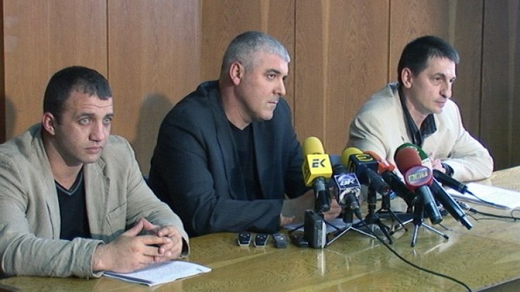 Ивайло Спиридонов (в средата) стана зам.-началник в "Криминална полиция". Снимка: МВР