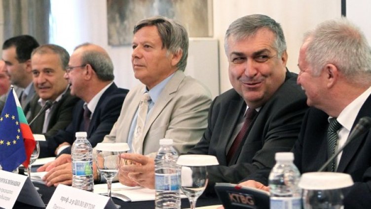 Георги Близнашки участва в отбелязването на днешния Ден на миньора. Снимка: БТА