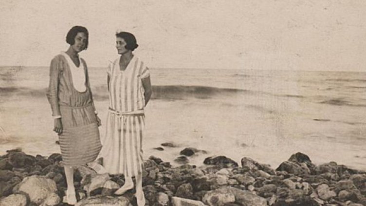 Знаменити българи от миналия век на плажа
