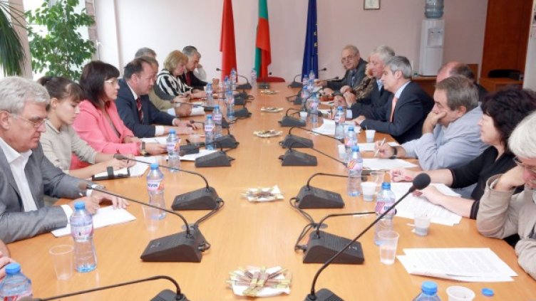 Срещата със синдикатите. Снимка БСП