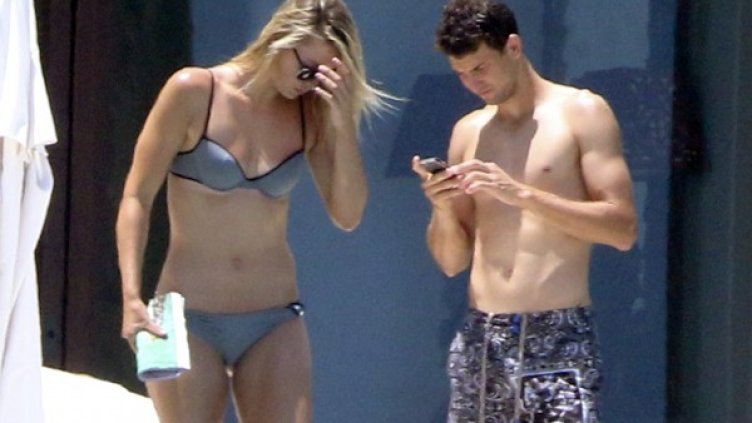 Маша и Гришо щракнати от фотографи на ваканция в Мексико през юли т.г. Снимка: архив, Splash News