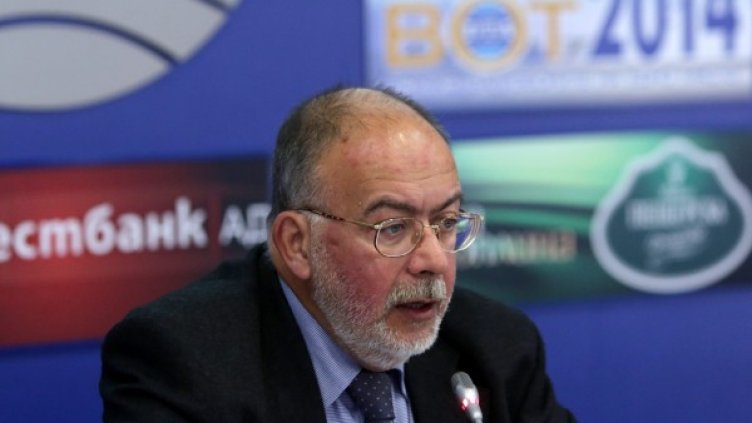 Кольо Колев представи резултатите от проучването на агенция "Медиана". Снимка: БТА