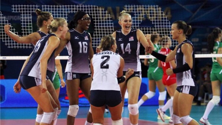 Нашите момичета не успяха да спрат американките. Снимка: FIVB