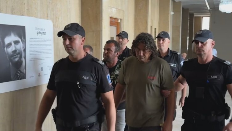 Разкритие за трагичния полет на детето: Морякът изхвърлил катарамата, за да прикрие следи