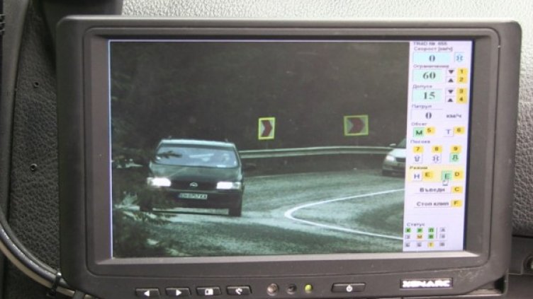 В Русенско се осъществява засилен контрол върху скоростта на движение на моторни-превозни средства. Снимка: БТА