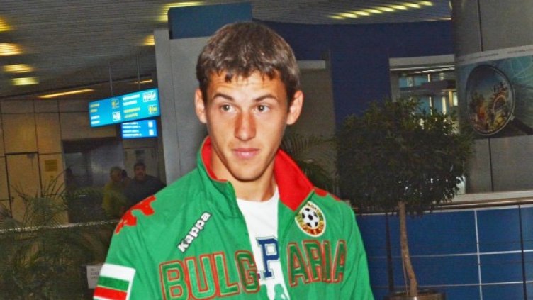 Александър Тонев ще пропусне следващите 7 мача на Селтик. Снимка: Булфото, архив