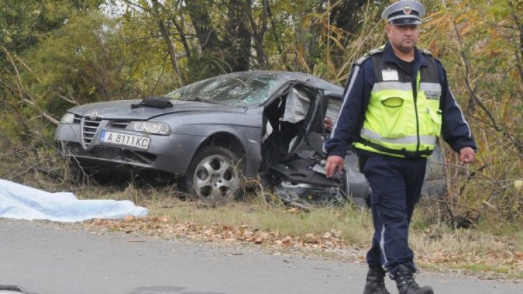 Катастрофата в Бургас, при която загина 45-годишен шофьор. Снимка: Булфото