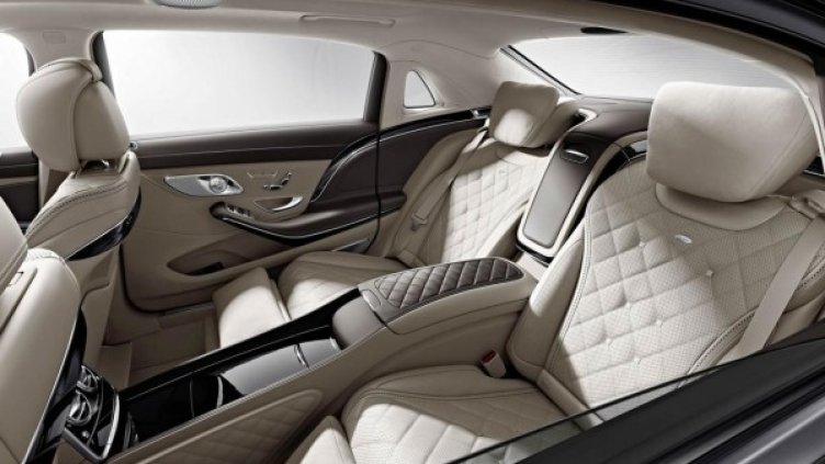 Интериорът на върховия Mercedes-Maybach S600
